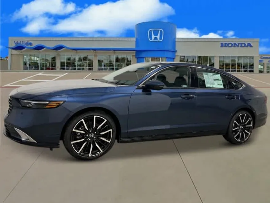 2025 Honda Accord Hybrid Touring photo 1