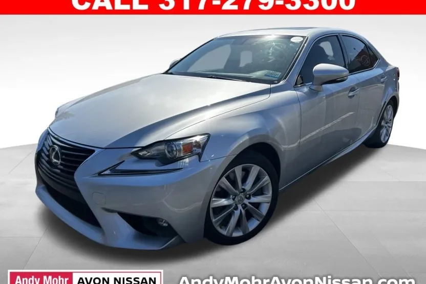 2016 Lexus IS 200t photo 1