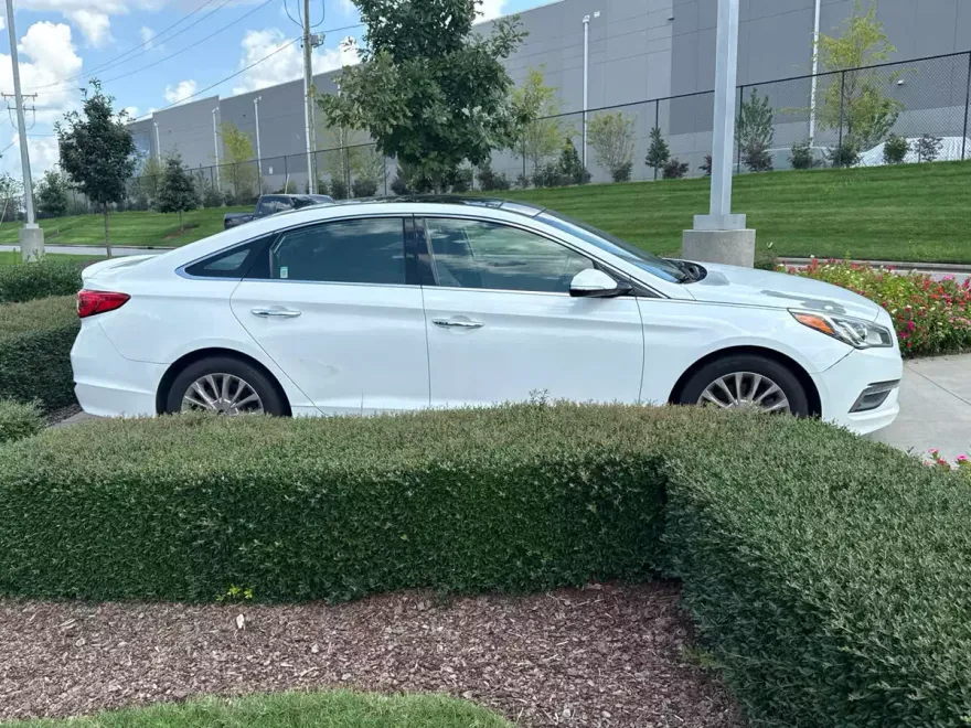 2015 Hyundai Sonata Limited photo 1