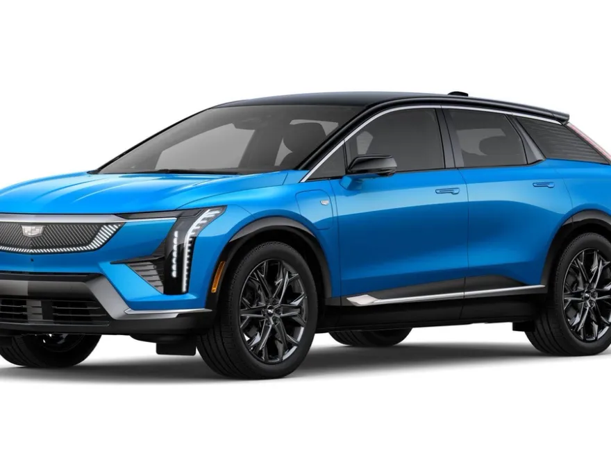 2025 Cadillac Optiq Luxury photo 1