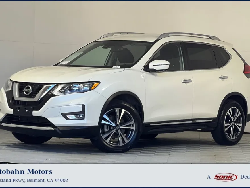 2017 Nissan Rogue SL photo 1