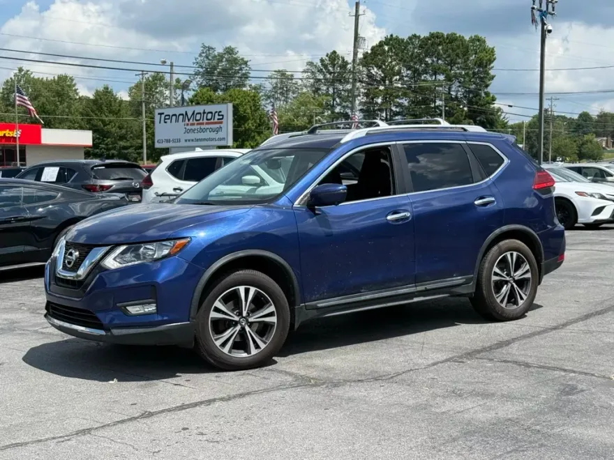 2017 Nissan Rogue SL photo 1
