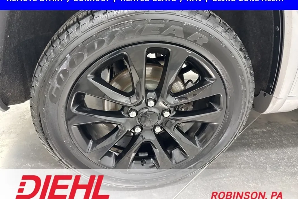2019 Jeep Grand Cherokee Altitude photo 1