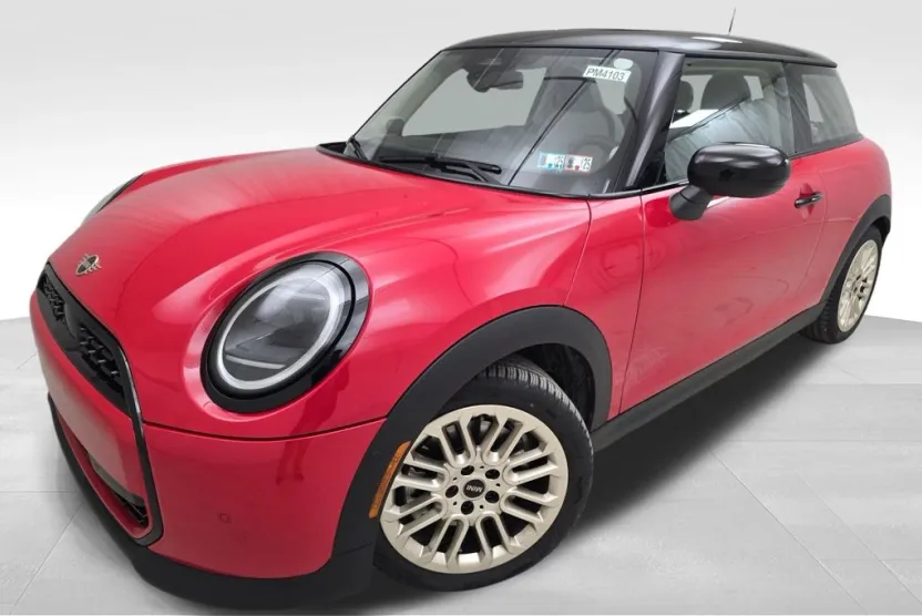 2025 Mini Cooper 2 Door Hardtop Signature photo 1
