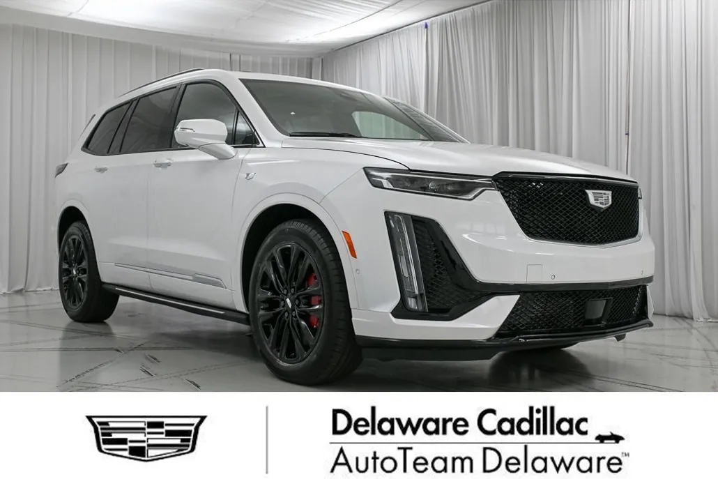 2025 Cadillac XT6 Sport photo 1