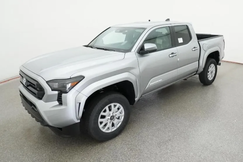 2025 Toyota Tacoma SR5 photo 1