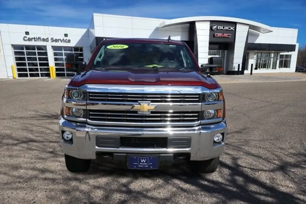 2016 Chevrolet Silverado 2500HD LT photo 1
