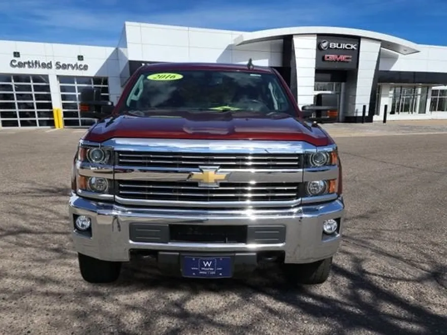 2016 Chevrolet Silverado 2500HD LT photo 1