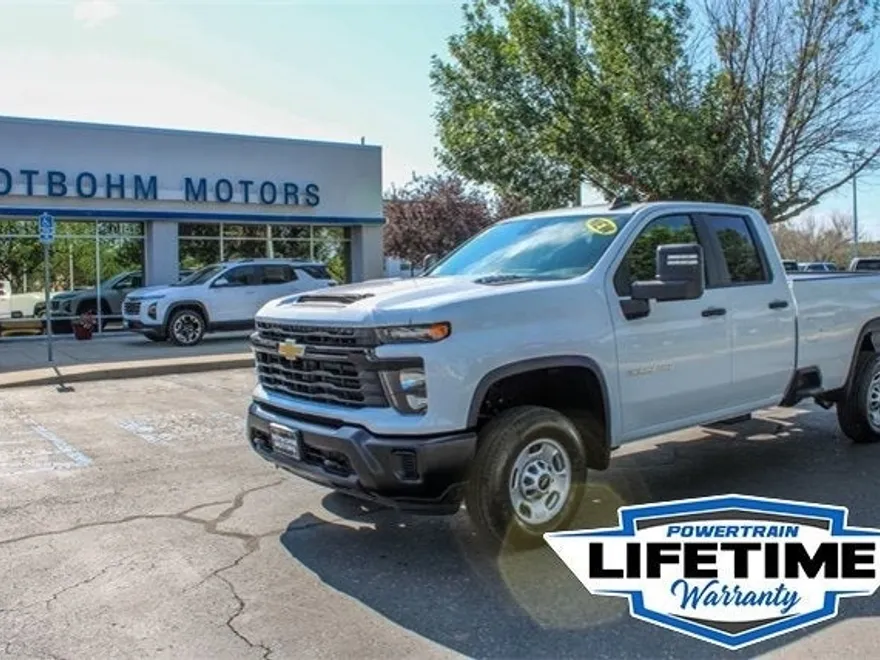 2025 Chevrolet Silverado 2500HD photo 1