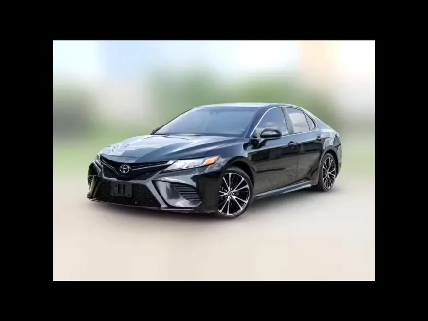 2019 Toyota Camry XSE photo 1