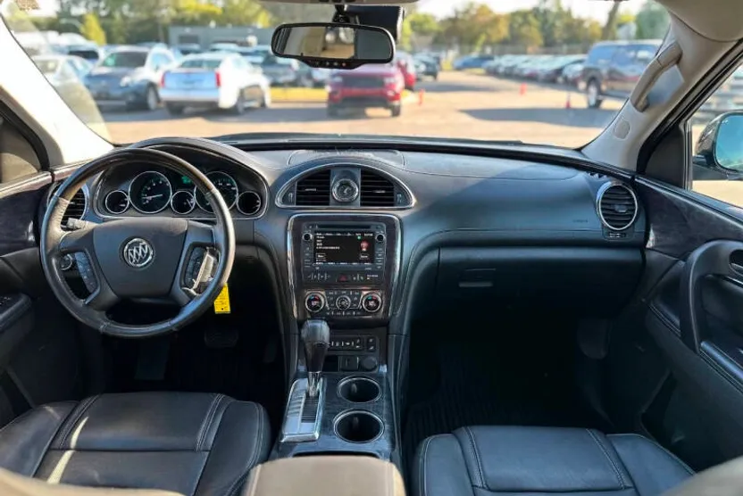 2017 Buick Enclave Premium photo 1
