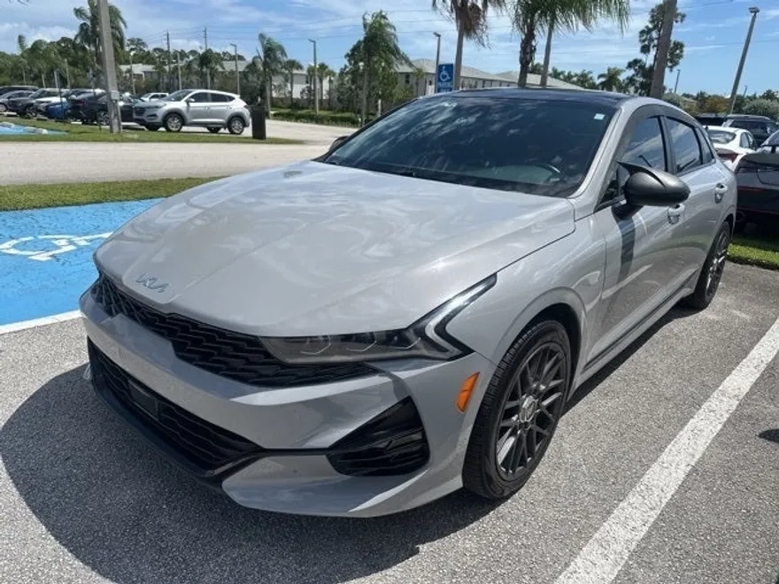 2024 Kia K5 GT-Line photo 1