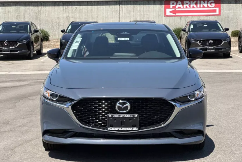 2025 Mazda Mazda3 2.5 s Carbon photo 1