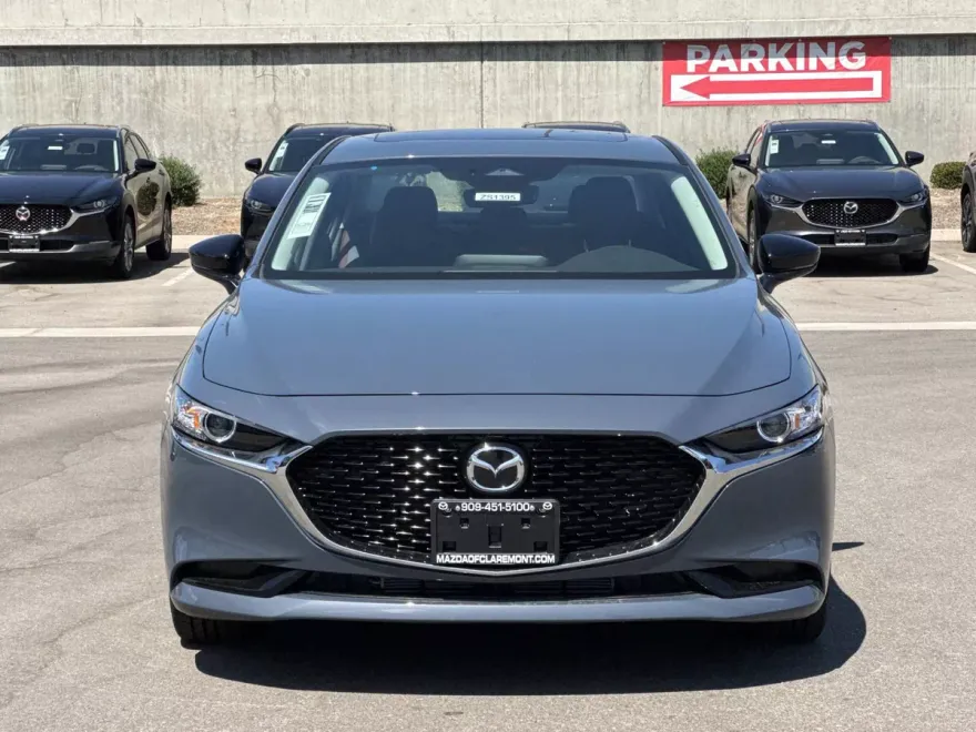 2025 Mazda Mazda3 2.5 s Carbon photo 1