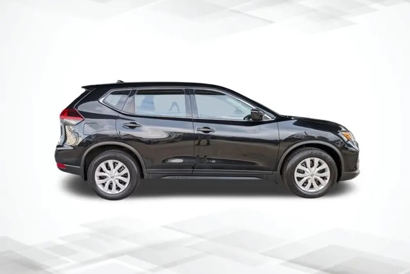 2018 Nissan Rogue S photo 1