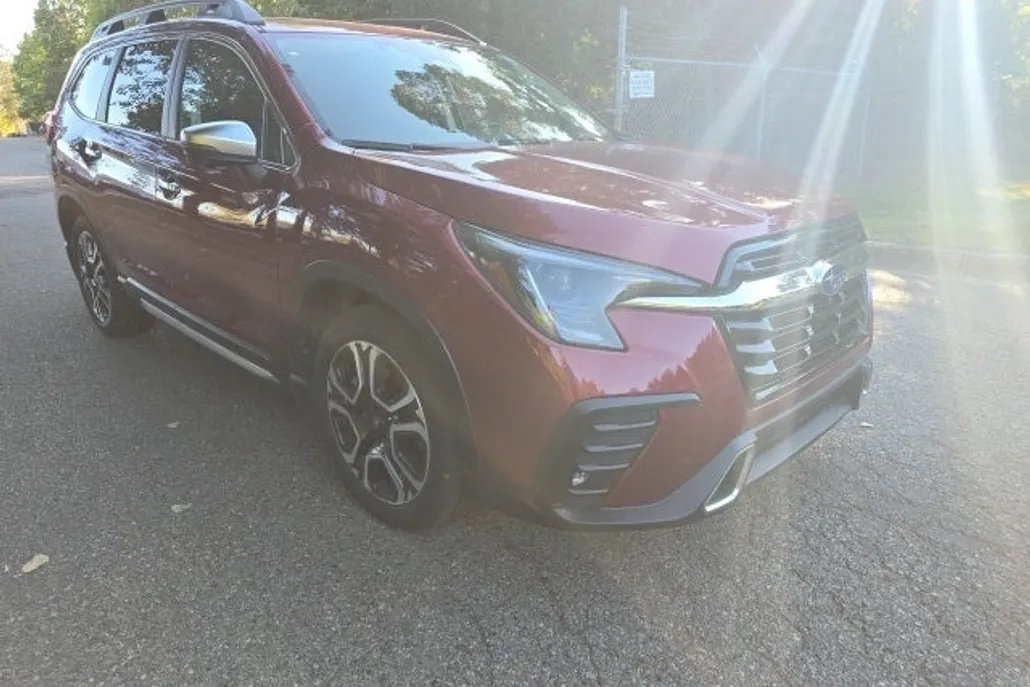 2023 Subaru Ascent Touring photo 1