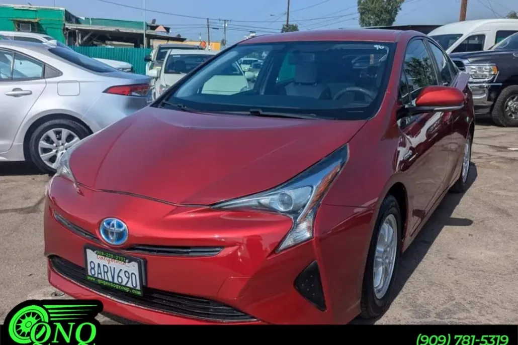 2016 Toyota Prius Two Eco photo 1