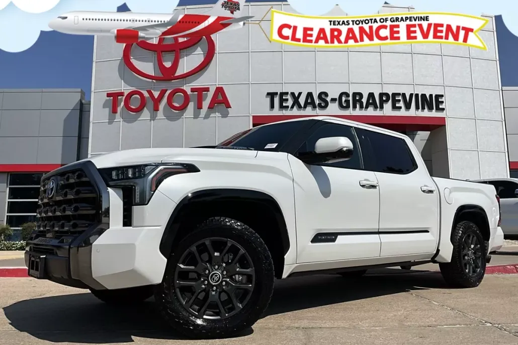 2022 Toyota Tundra Platinum photo 1