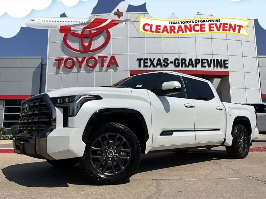 2022 Toyota Tundra Platinum photo 1