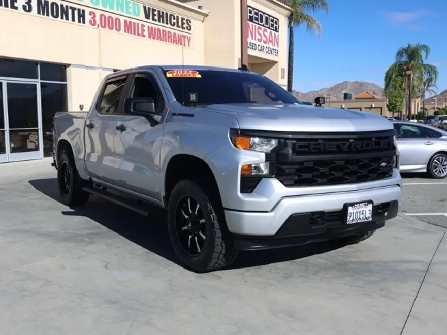 2022 Chevrolet Silverado 1500 Custom photo 1