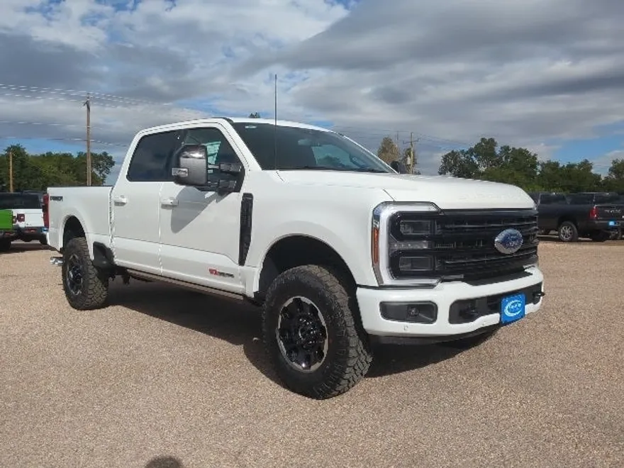 2025 Ford F-250 photo 1