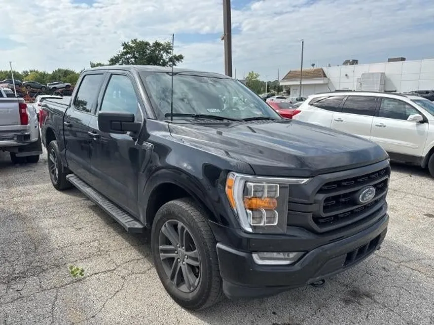 2021 Ford F-150 XLT photo 1