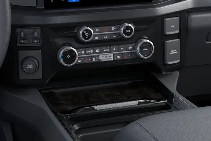 2026 Ford F-250 Lariat photo 13