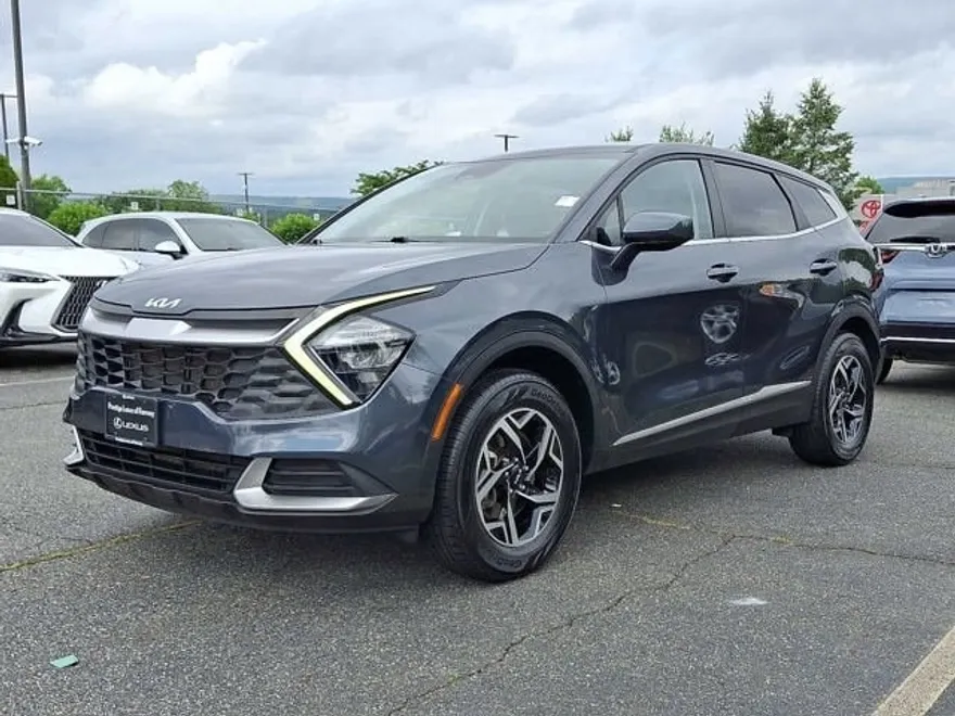 2023 Kia Sportage LX photo 1
