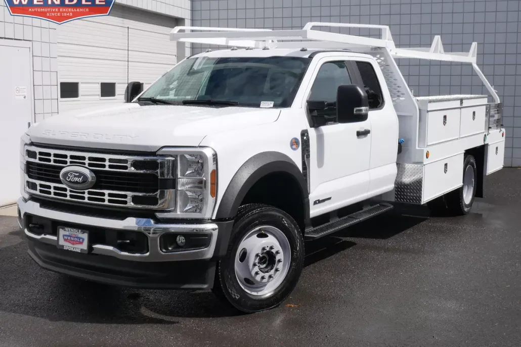 2025 Ford F-550 XL photo 1