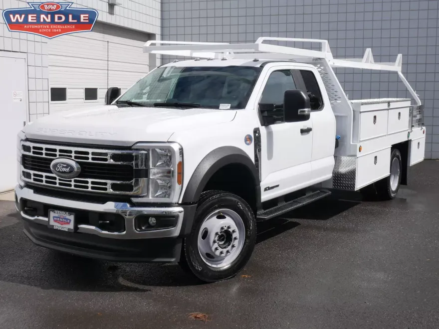 2025 Ford F-550 XL photo 1