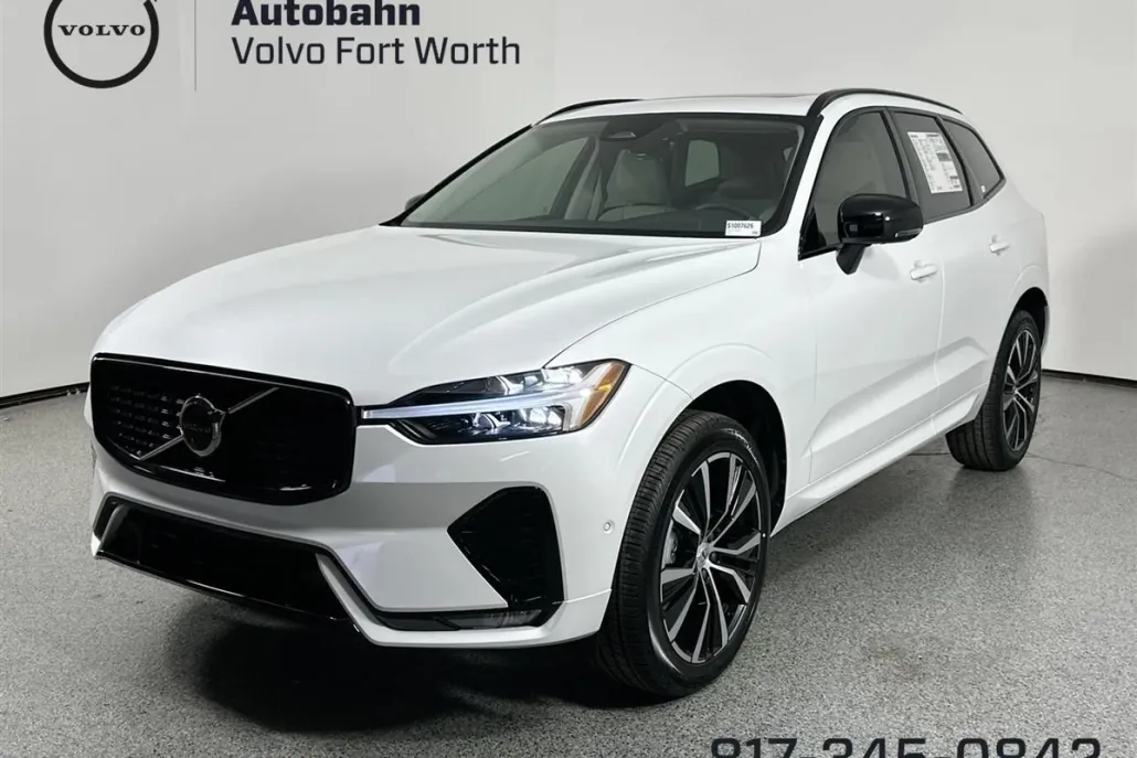 2025 Volvo XC60 B5 Plus photo 1