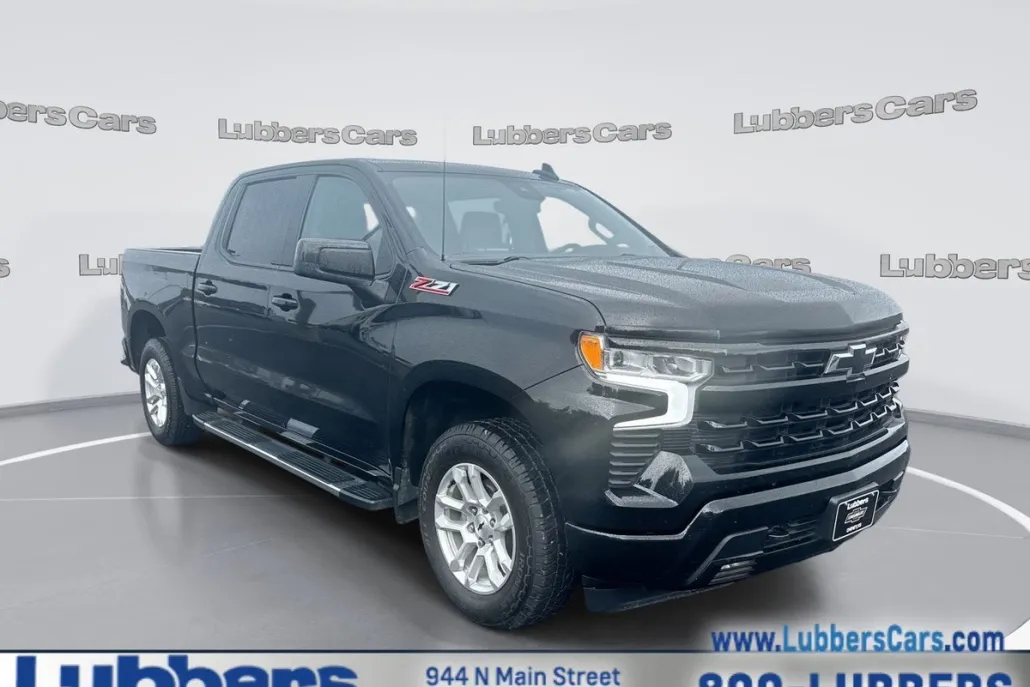 2023 Chevrolet Silverado 1500 RST photo 1