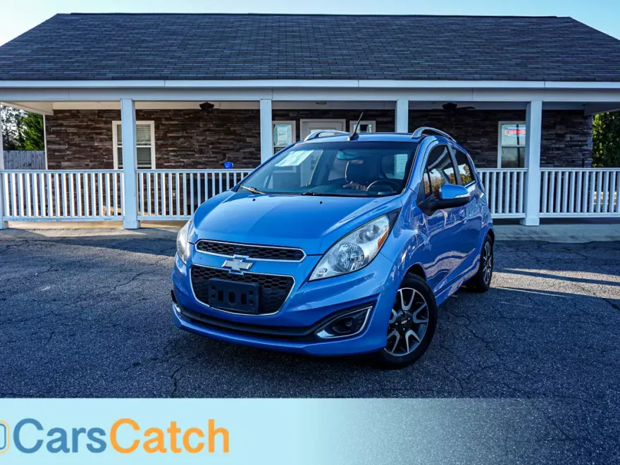 2014 Chevrolet Spark LT photo 1
