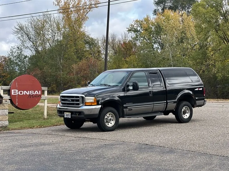 1999 Ford F-250 XLT photo 1