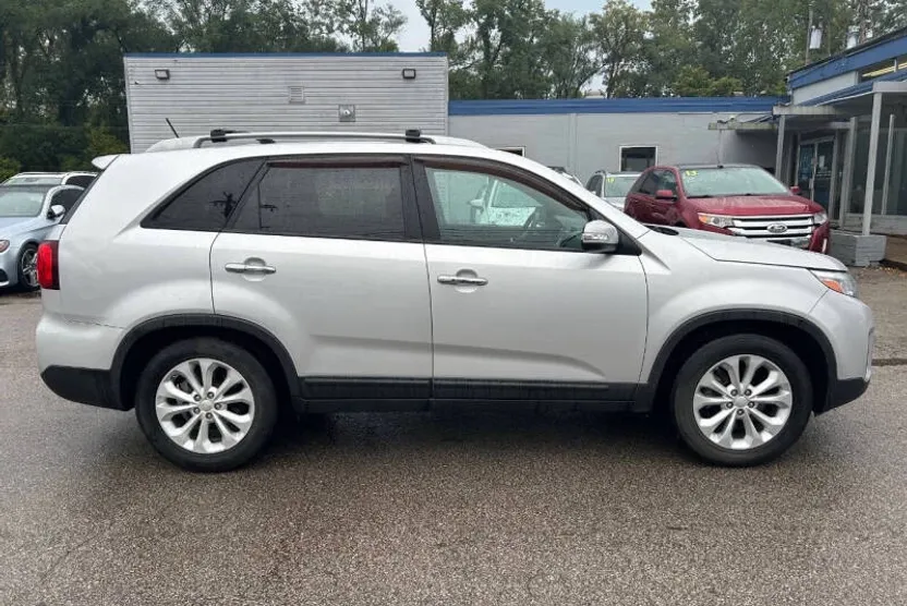 2014 Kia Sorento EX photo 1