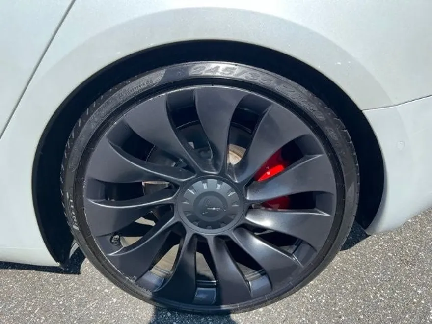 2022 Tesla Model 3 Performance photo 13