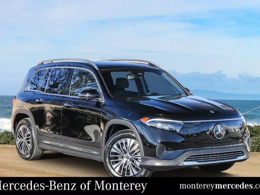 2025 Mercedes Benz EQB 300 4MATIC photo 1