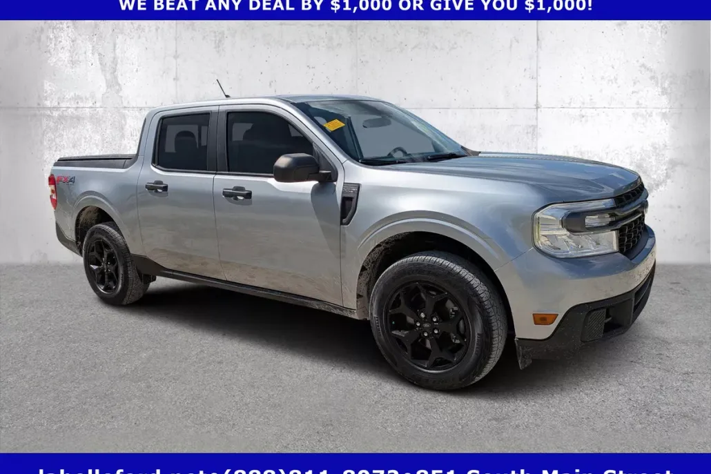 2022 Ford Maverick XLT photo 1