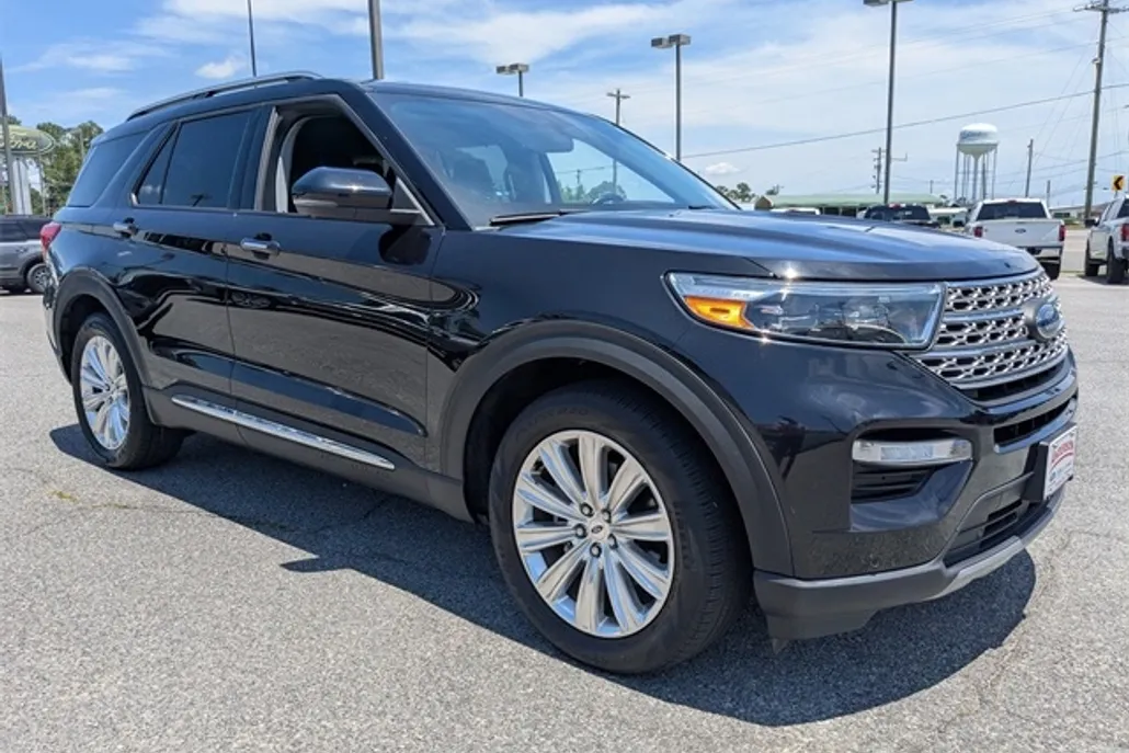 2022 Ford Explorer Limited photo 1