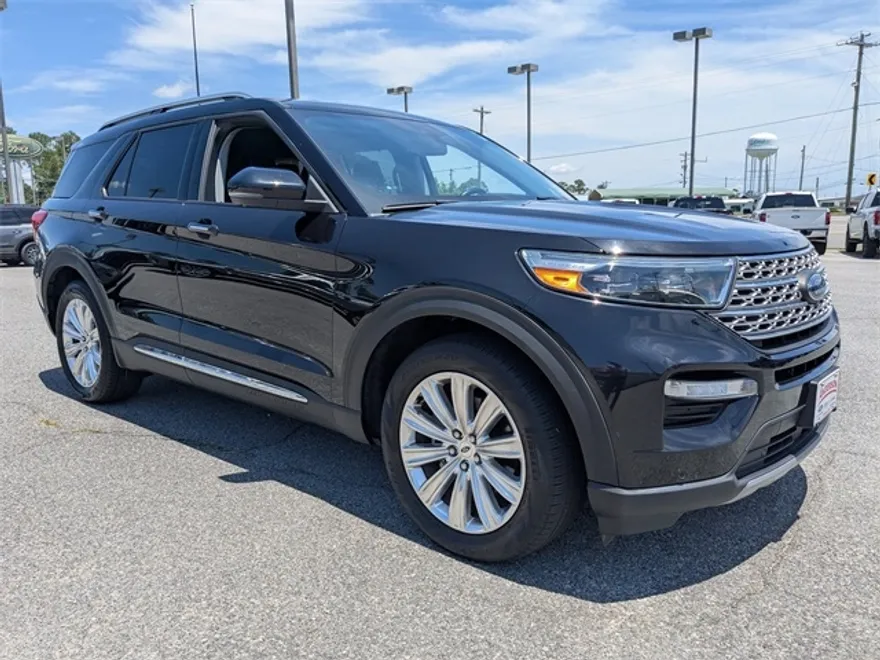 2022 Ford Explorer Limited photo 1