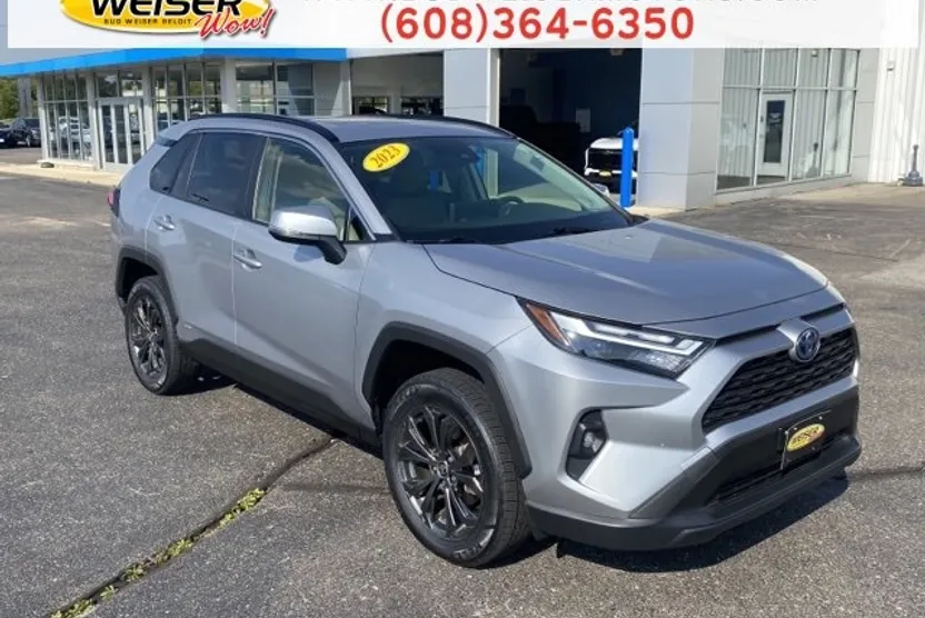 2023 Toyota RAV4 XLE Premium photo 1