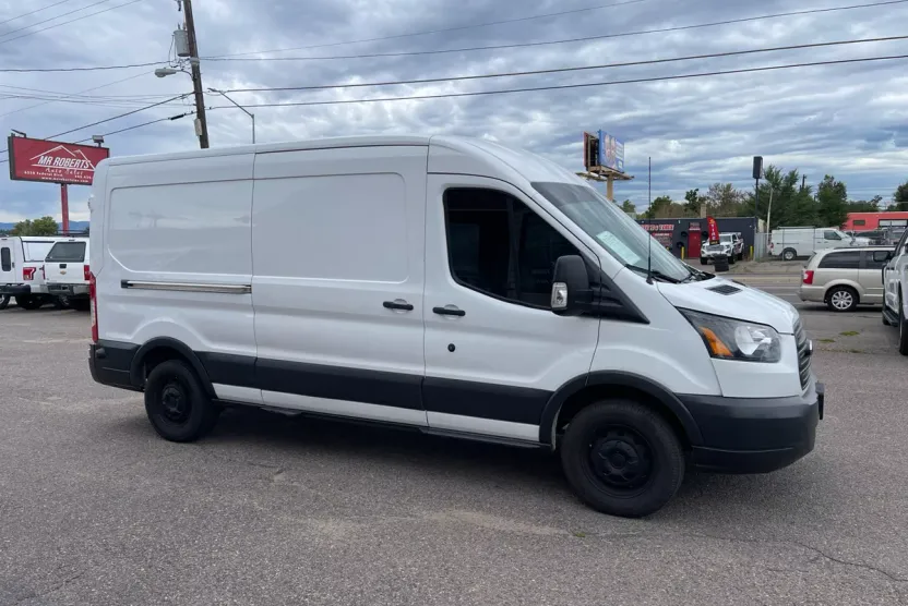 2018 Ford Transit Van photo 1
