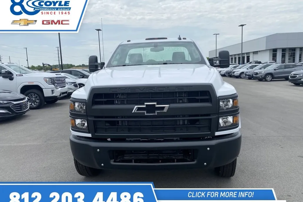 2023 Chevrolet Silverado 6500HD Work Truck photo 1