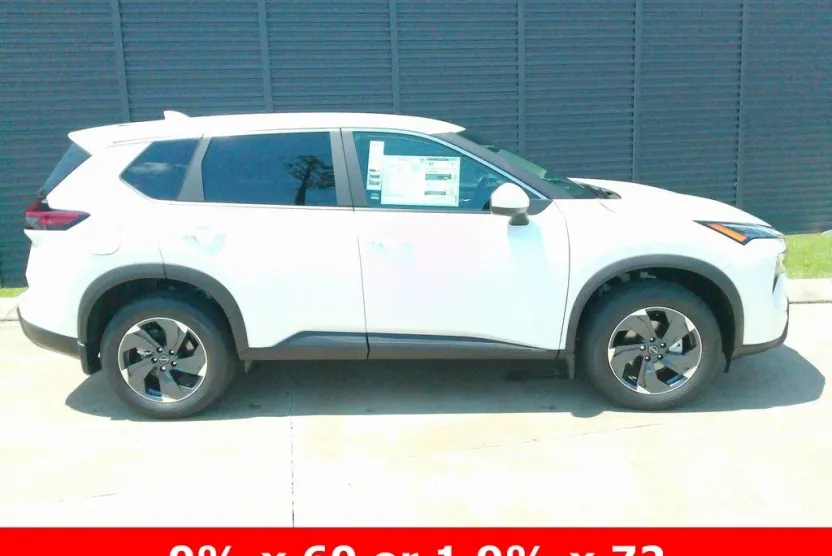 2025 Nissan Rogue SV photo 1