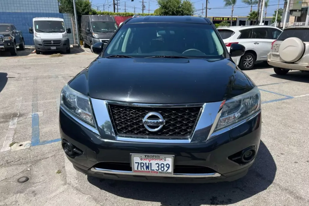 2016 Nissan Pathfinder photo 1