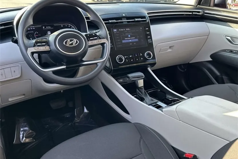 2022 Hyundai Tucson SEL photo 1
