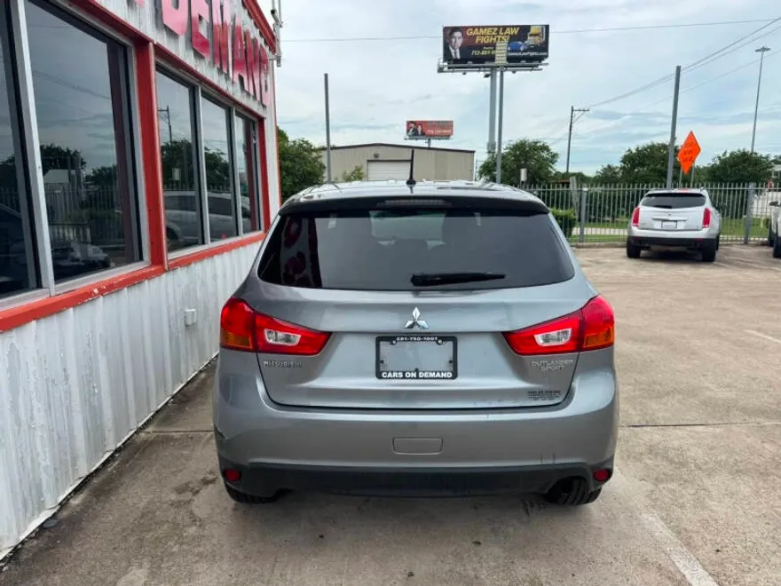 2015 Mitsubishi Outlander Sport ES photo 1