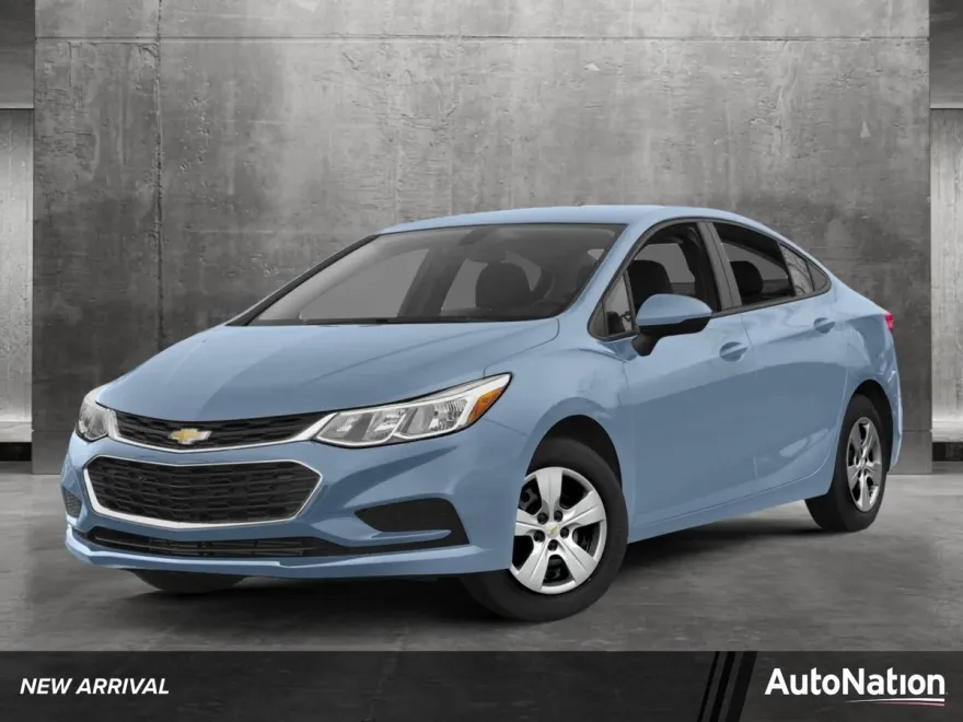 2017 Chevrolet Cruze LS photo 1