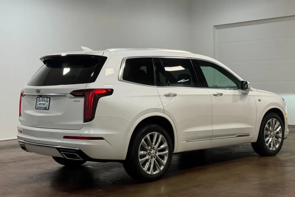 2021 Cadillac XT6 Premium Luxury photo 1