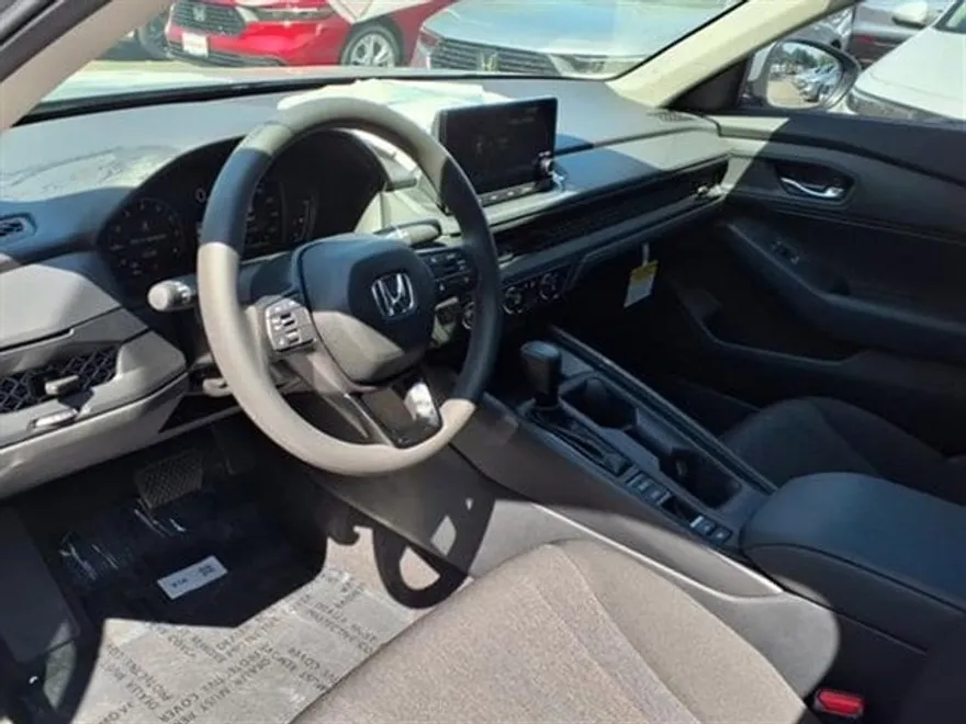 2025 Honda Accord LX photo 1